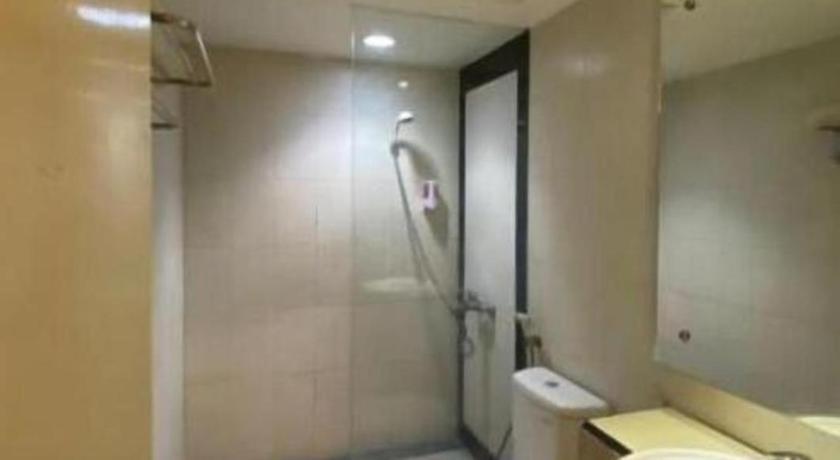 Kharisma Hotel Madiun Exterior foto