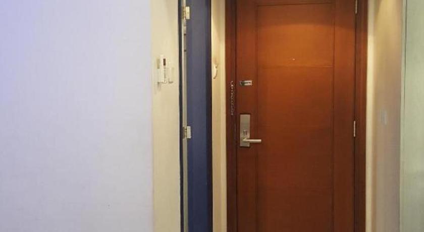 Kharisma Hotel Madiun Exterior foto
